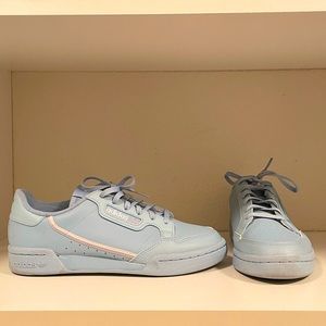 Blue monochrome Adidas